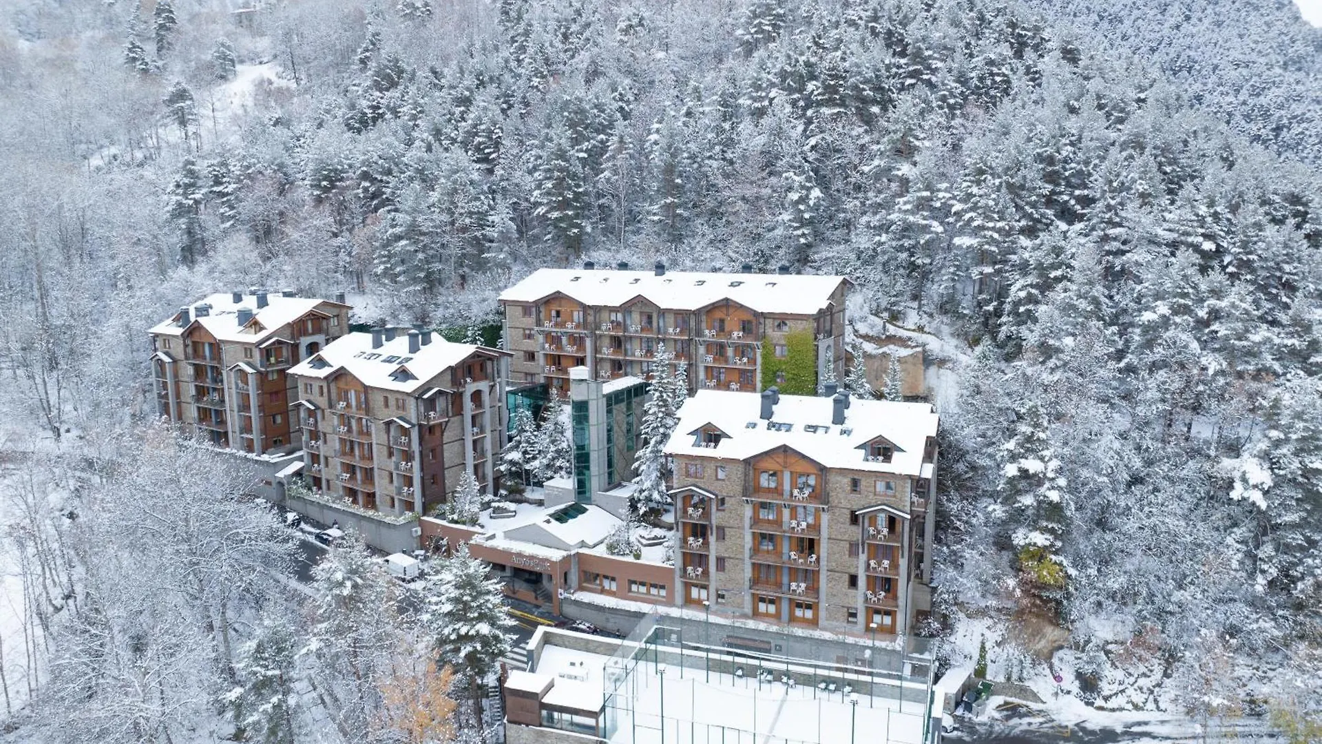 Hotel Anyospark Mountain & Wellness Resort 4*, Anyos Andorra