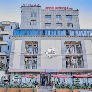 roseau-hotel-and-spa.tophotelsethiopia.com/