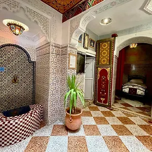 downtown-fez-hostel.hotelfesmorocco.com/