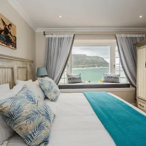 the-cabin-52-on-fish-hoek.hotels-capetown.com/